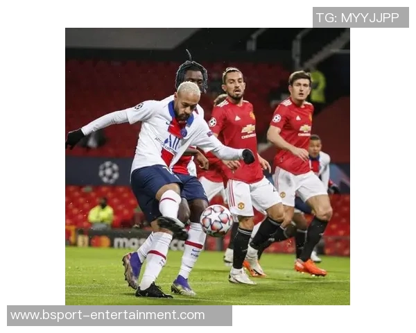 曼联逆转巴黎圣日耳曼4-3精彩战报引发全场热烈反响