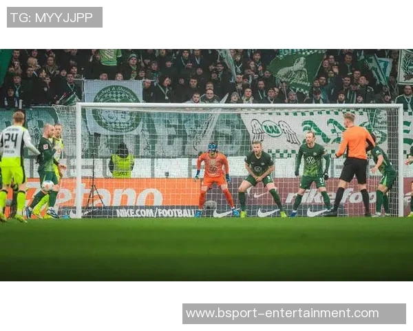 西甲激战:多特蒙德与本菲卡2-2平局绝杀瞬间震撼全场精彩回顾